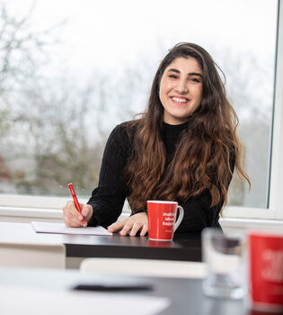 Melissa Kazmaz Auftragsmanagement